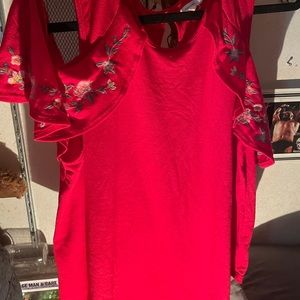 Off shoulder top w flowers 1x